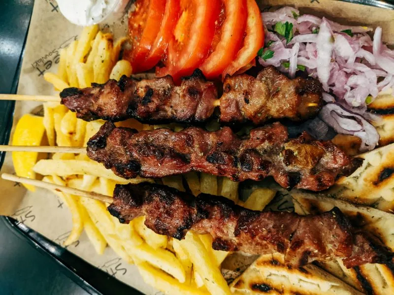 Стоит ли покупать аэрогриль, если есть электрошашлычница?