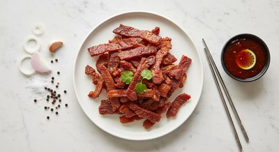 Кисло-сладкие джерки из свинины