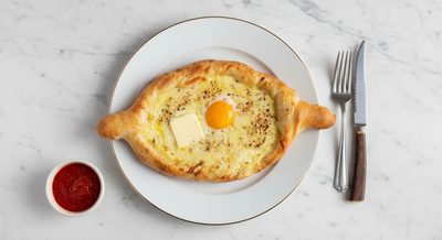 Хачапури по-аджарски
