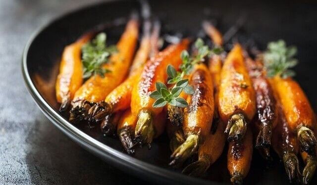 Жареная морковь с чили и лаймом